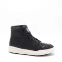 HIGH TOP PLUMA DE AVESTRUZ NEGRO